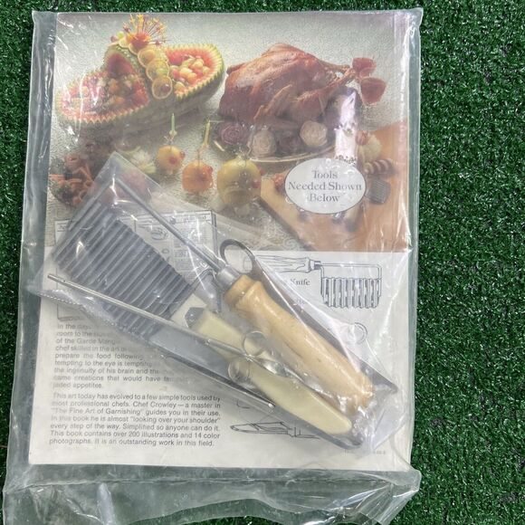Jerry Crowley The Fine Art of Garnishing Book And Tools Kit PB New Sealed - Picture 4 of 8